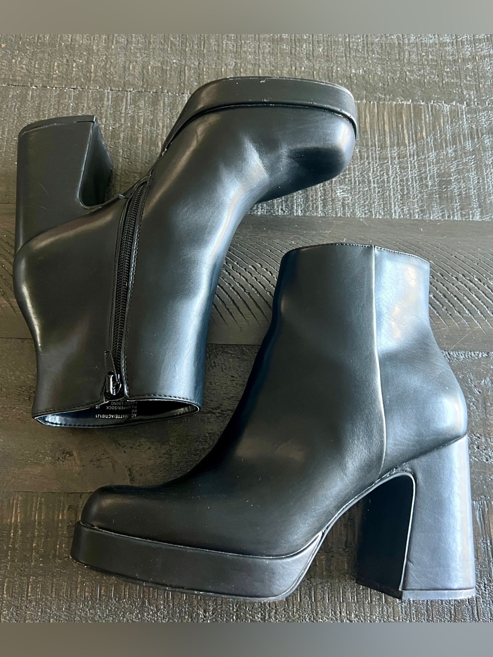 Madden Girl Activatte Black Platform Ankle Boots Womens 8 Chunky Y2K Goth - Picture 3 of 7